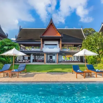 Villa Aye