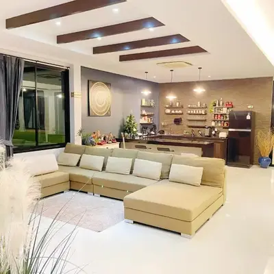 Spacious Private Villa Modern Style near beach