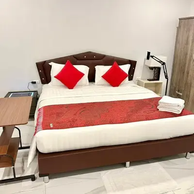 PR ROOM FOR RENT