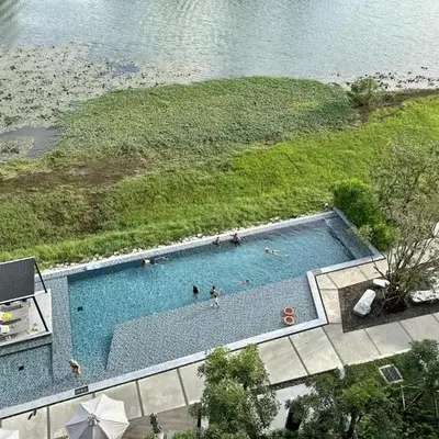 2 bedroom Condo at Cassia Laguna