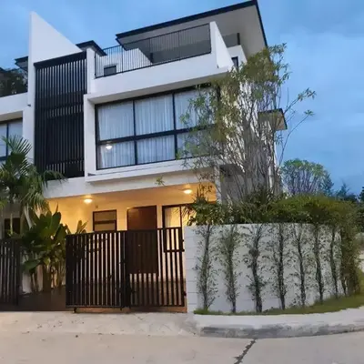 Friendly Townhouse Laguna Park