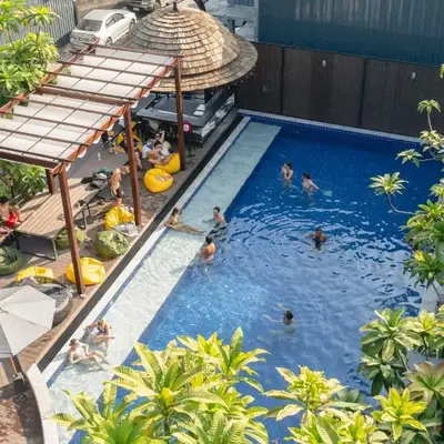 Sea Beach Hostel & Club Beachfront 18-39 years only