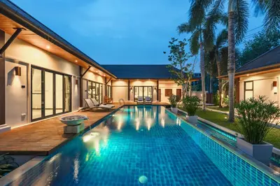 Gallery image of 3-Bedroom Large Pool Villa With Garden in Layan Beach