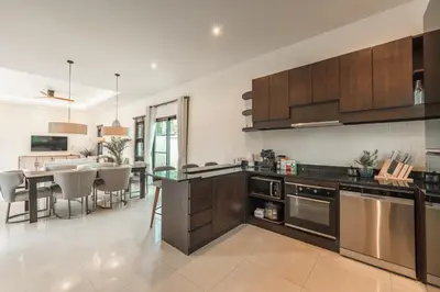 Gallery image of 3-Bedroom Large Pool Villa With Garden in Layan Beach