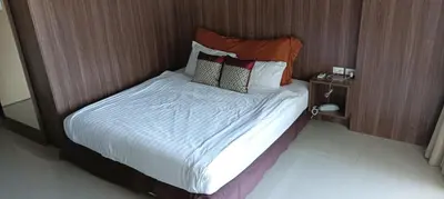 Gallery image of Private 4-Star Hotel Room with Balcony in Patong Beach