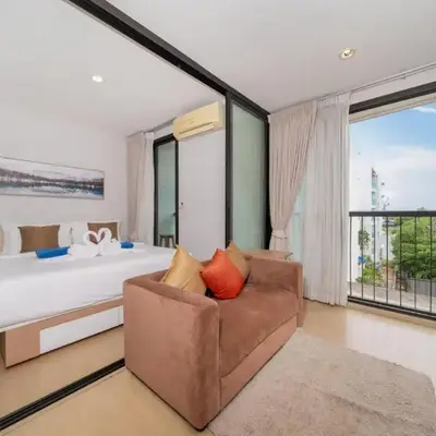Private apartment Zcape2 near Boat Avenue