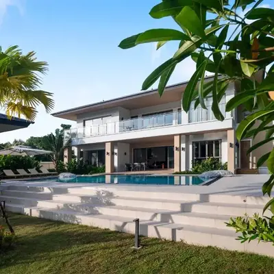 5 Bdr 18 meter Pool villa in Laguna Phuket