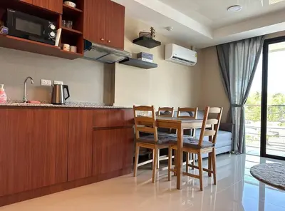Gallery image of Семейная квартира 42 м2 рядом с пляжем Януи in Nai Harn Beach