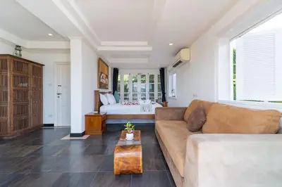 Gallery image of Patong Blue House Panorama View 5 bedroom in Patong Beach