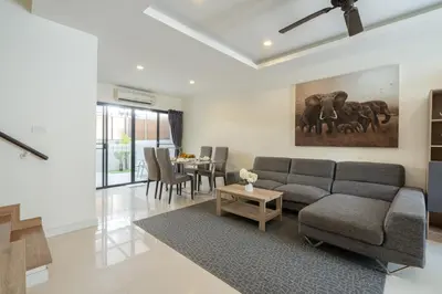 Gallery image of Lily 3bbedrooms Townhouse with a patio, Laguna Park in Phuket Town