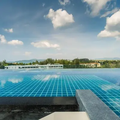 Top floor apartment at Aristo by Lofty