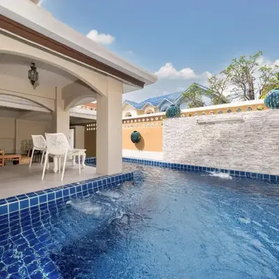 Bangla Patong Pool Villas with 4 Villas different designs choose fro