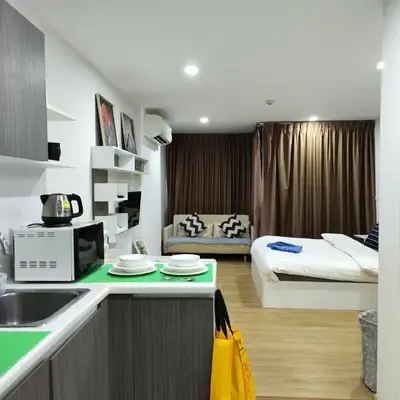 7 Floor - Mountain view Studio room at OZC near Kata beach
