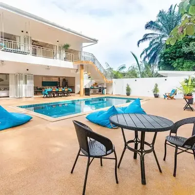 Amidst tropical plantations and striking mountain views