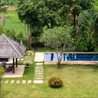 23 - Seaside Villa Retreat