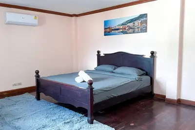 Gallery image of 3 plus 1BR Ocean Breeze Villa 'Brad House Patong' in Patong Beach