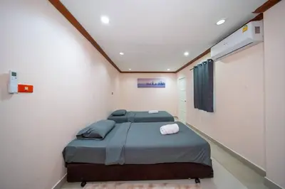 Gallery image of 3 plus 1BR Ocean Breeze Villa 'Brad House Patong' in Patong Beach