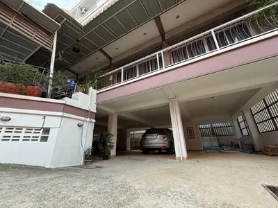 a car is parked inside of a garage at \u30d1\u30c8\u30f3\u30eb\u30fc\u30e01 in Patong Beach
