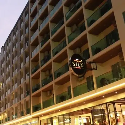 Hemingways Silk Hotel
