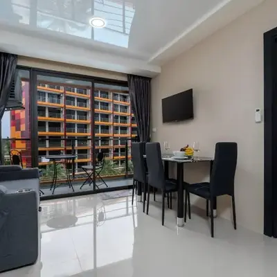 1 BR apartment 777 Beach Condotel