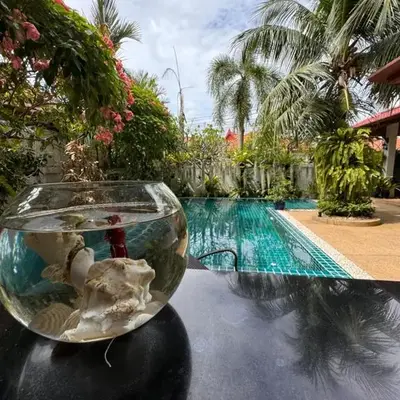 Villa on Panwa with 2 house keepers