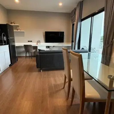 New apartment with a picturesque view at The Title V