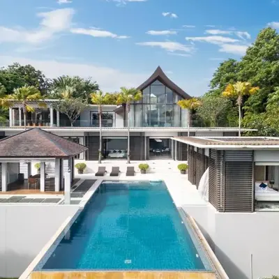 Exclusive Oceanfront Living