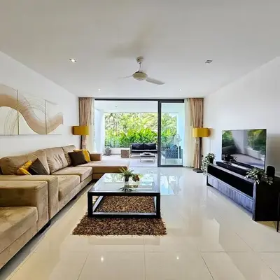 Stylish 2 Bedroom Apartment with pool access in Surin