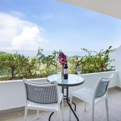 Scenic Kata SeaView Condo O17-1BR just 5 min Drive to Kata Beach