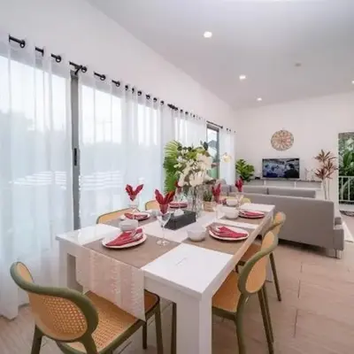 2Exclusive 4BR Villa with Private Pool Kitchen Ideal for Families