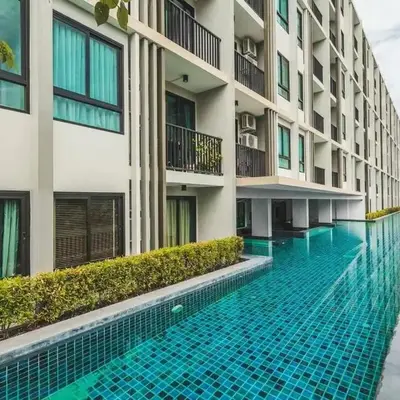 Top Floor Condo Mountainview