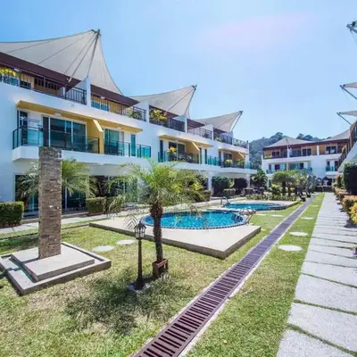 3-Bedroom Town House in Kamala