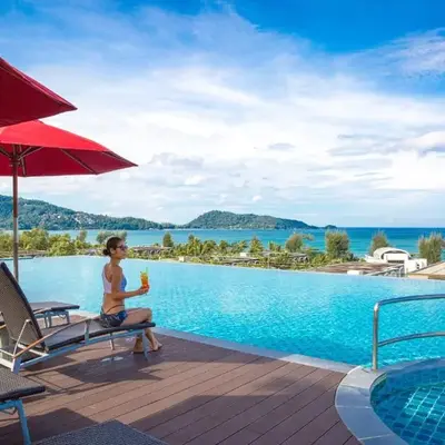 Beachfront 1 BR Hotel Infinity Pool Patong Phuket