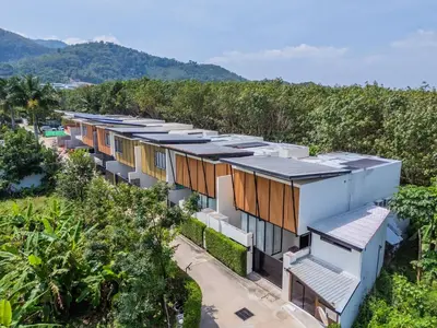 an aerial view of a building with trees at \u7af9\u5149\u522b\u9662 Bamboo Radiance Villa in Ban Thalat Choeng Thale