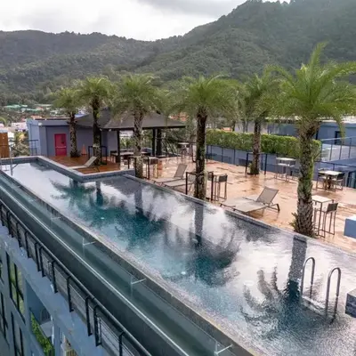 Suite Ruse 1BR Rooftop Pool ViewCitygate Kamala
