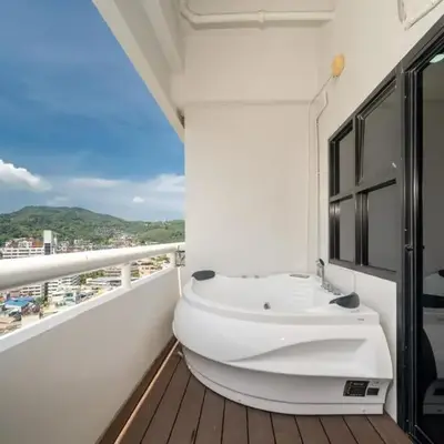 Apartment with jacuzzi - Patong Tower by lofty