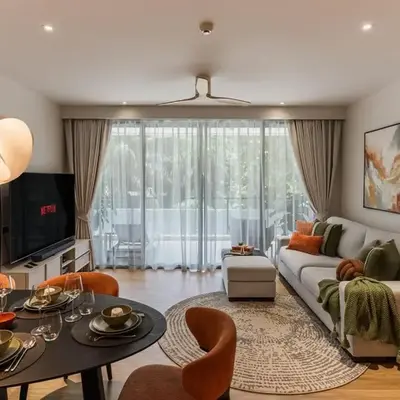 NEW! Laguna Beachside Apt 100 m2