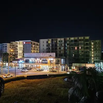 4 Floor - The Base Downtown Condominium next to Central Shopping Mall