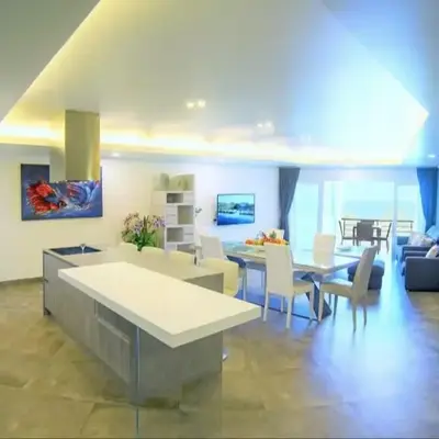 Karon beach Stylish large 2BR with Sea View