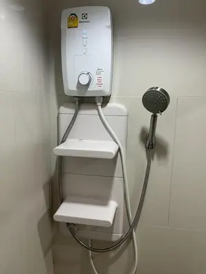 a soap dispenser in a bathroom with a shower at ห้องวิวเขา in Ban Ket Ho
