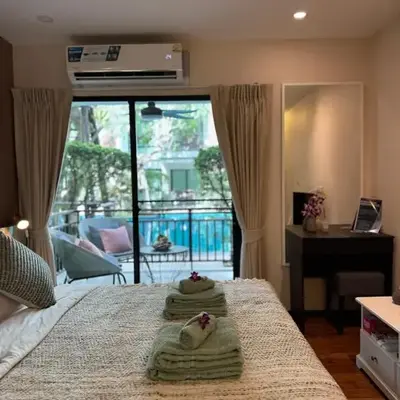 Pool Access Beachfront Studio
