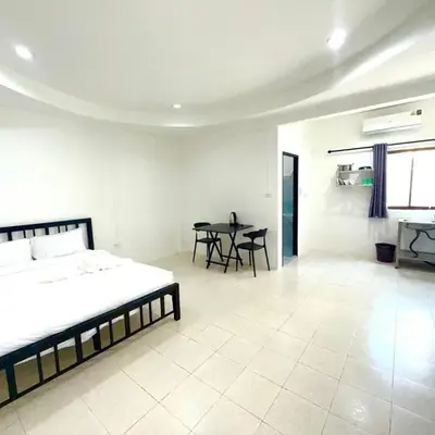 Patong Canal Villa 102
