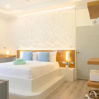 Stylish Studio with Pool - 8' walk to Rawai Beach - 