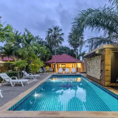 V247 Poolside 1BR Near Naiharn Beach & Gym