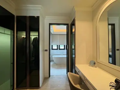 a bathroom with a tub and a sink and a bath room at Вилла на Бангтао in Ban Thalat Choeng Thale