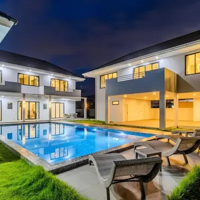 V258 2 Villas 2 Kitchens 2 Livingrooms Huge Pool