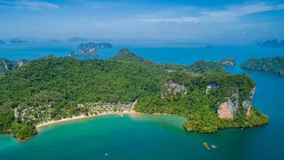 Gallery image of Wooden House On The Bay in Ban Bang Chak
