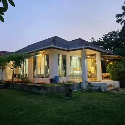 Naiharn Beach Holiday Villa 2
