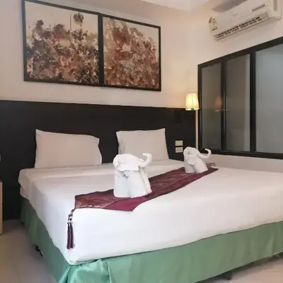 AtWhitePatong