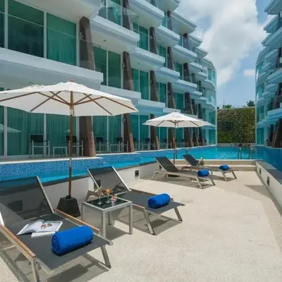 C244 Ocean Breeze 1BR Studio Steps from the Sea